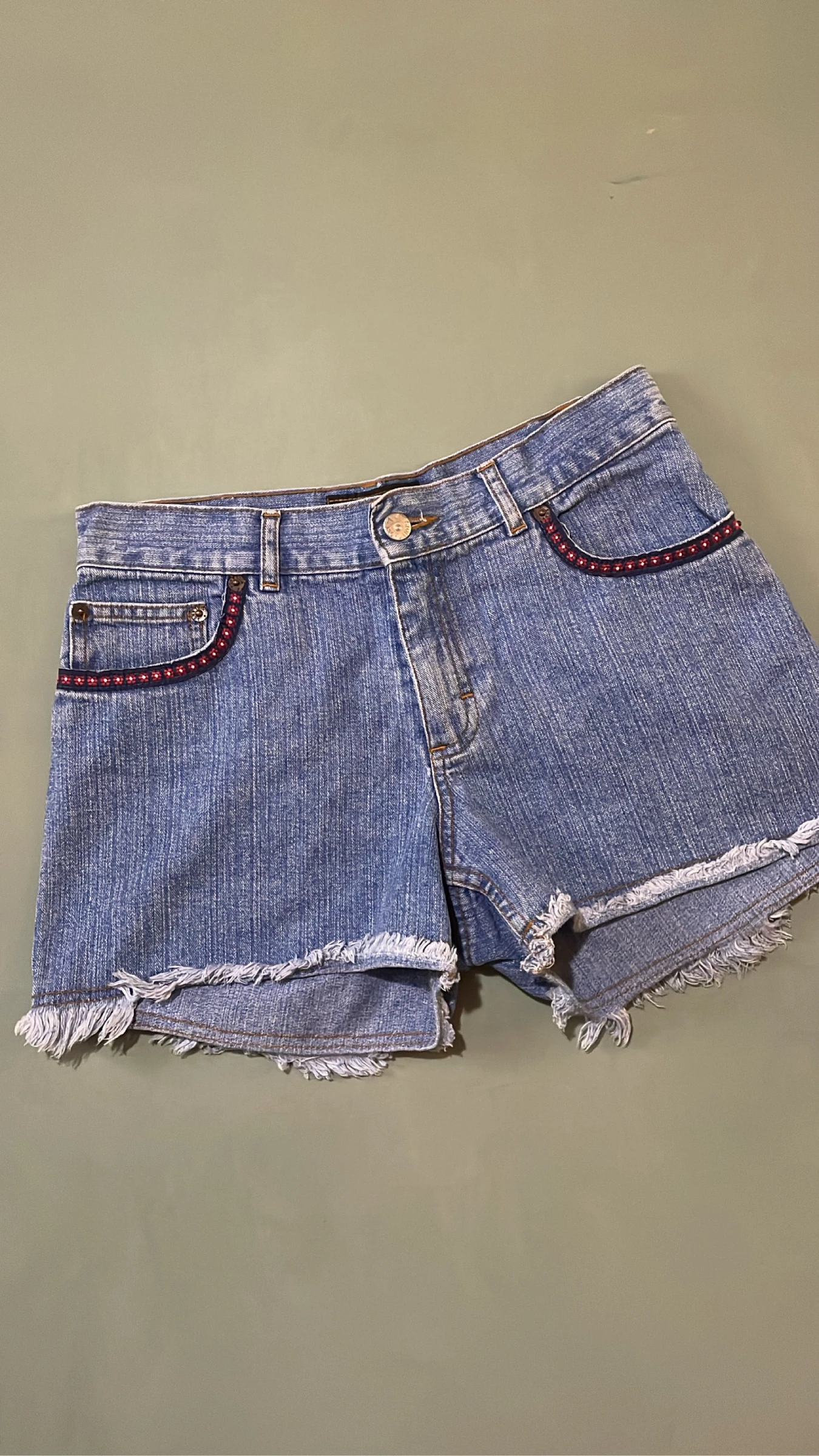 Short en jean à motifs 